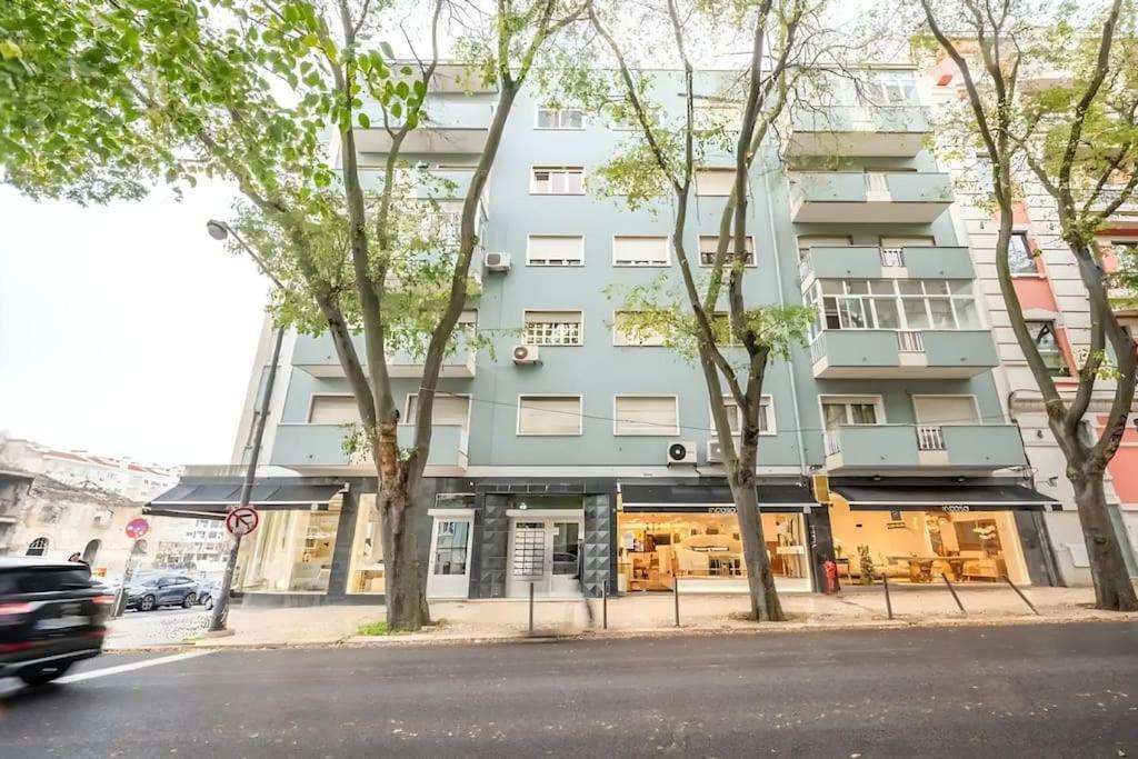 Pascoal De Melo Flat By Homeful Homes
